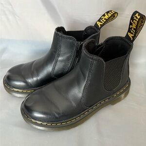 Dr.Martens Kids Black Chelsea Boots (used w/slight blemish)